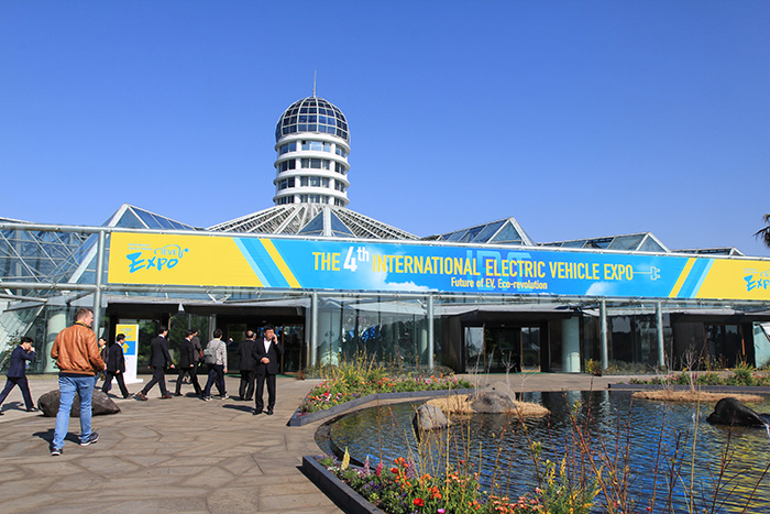 The opening ceremony for the fourth International Electric Vehicle Expo was held at the Yeomiji Botanical Gardens in Seogwipo-si, Jeju Island, on March 17.